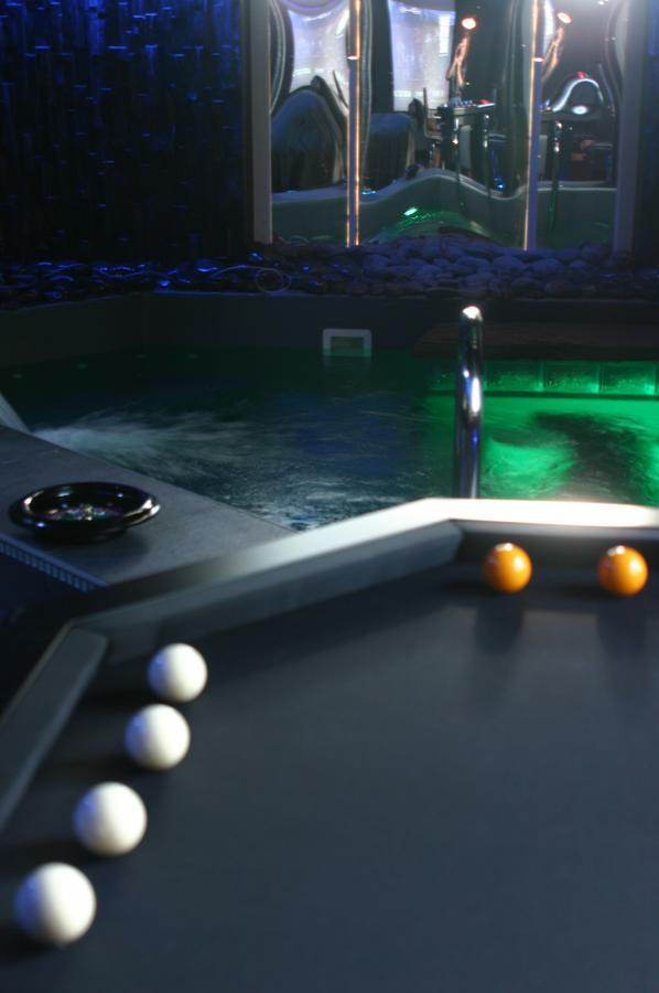 Bubble Lounge Hotel Hooglede Exterior photo